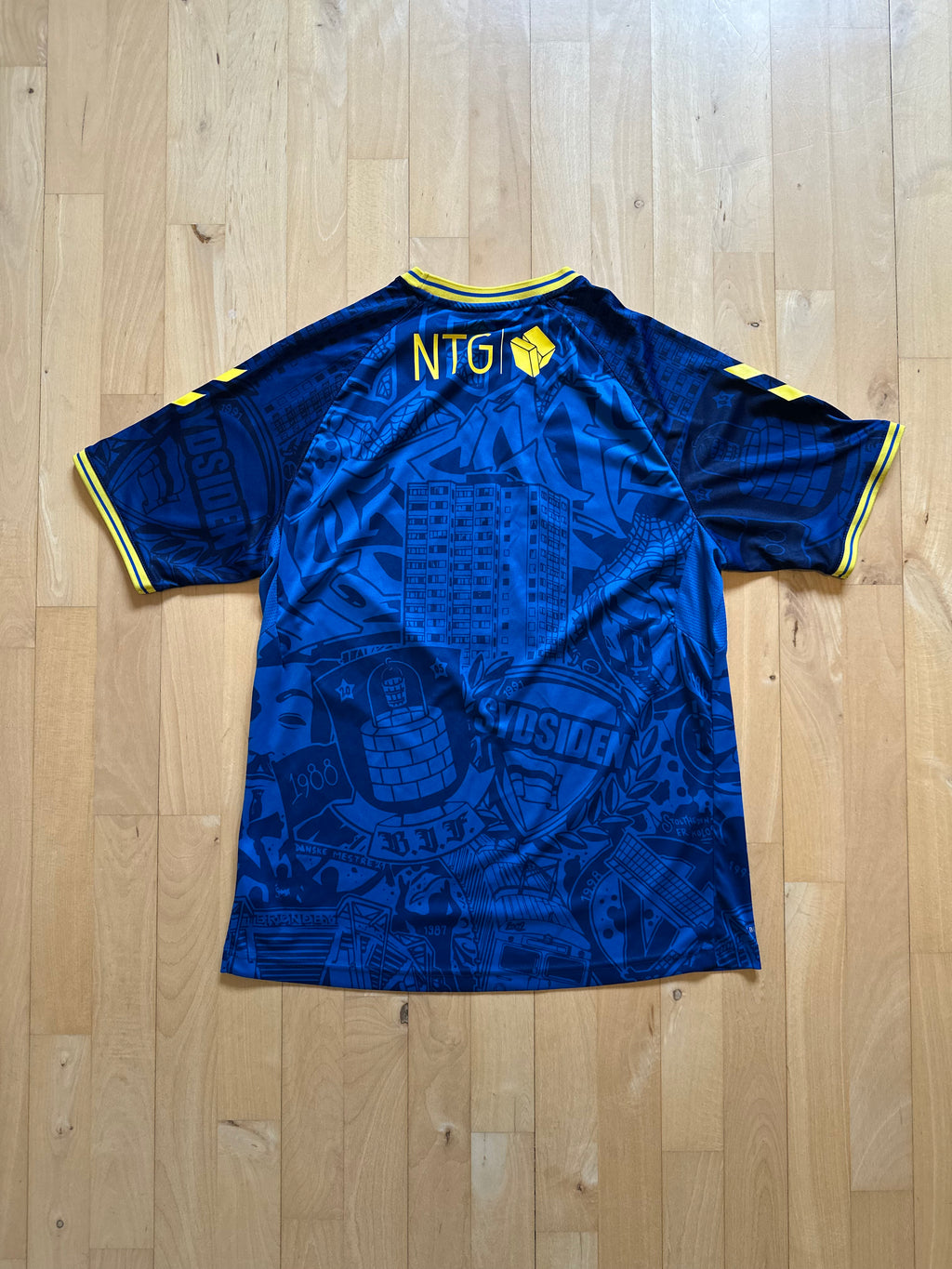 Udebane 2022/2023 (XL)