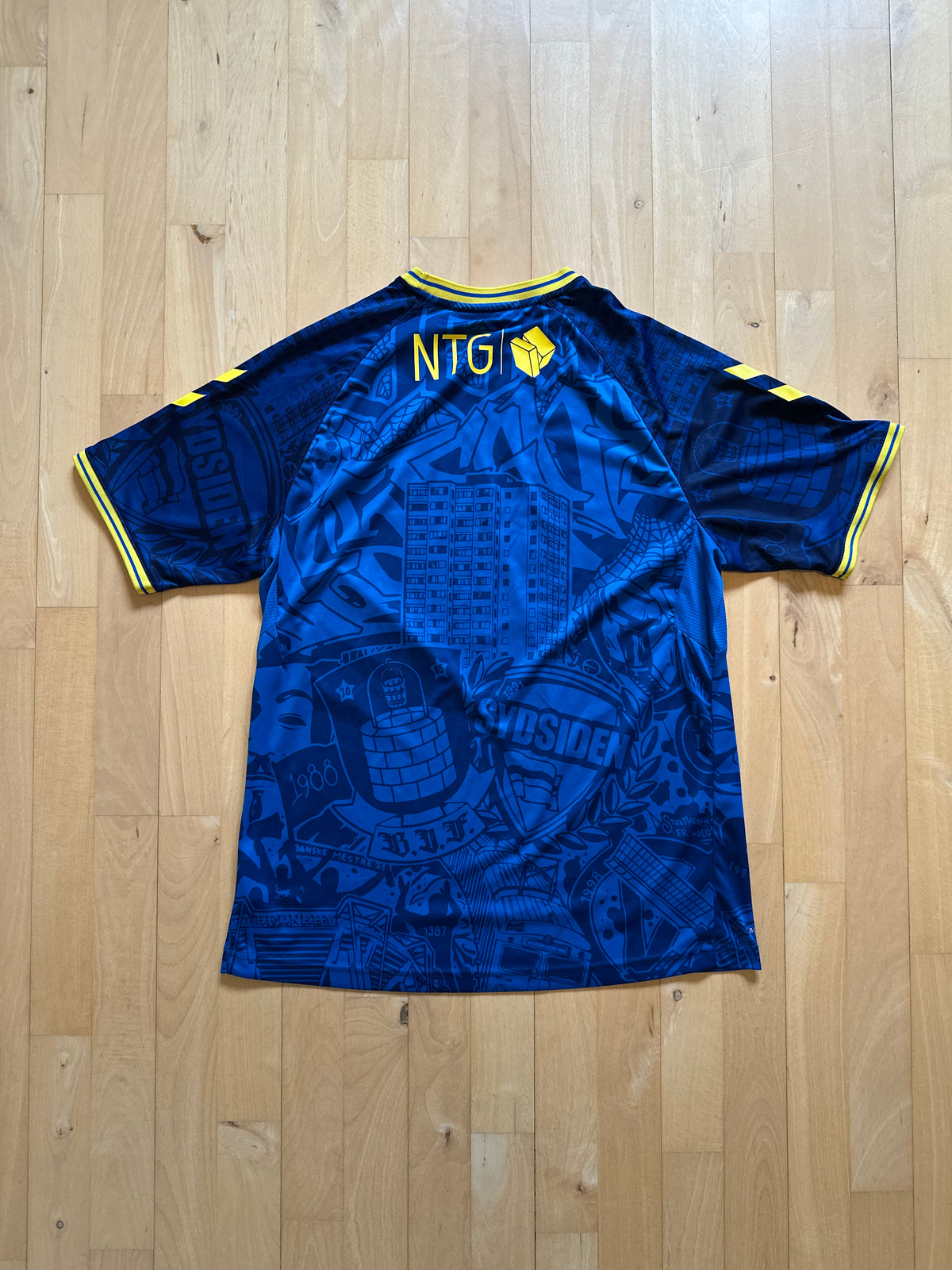 Udebane 2022/2023 (XL)