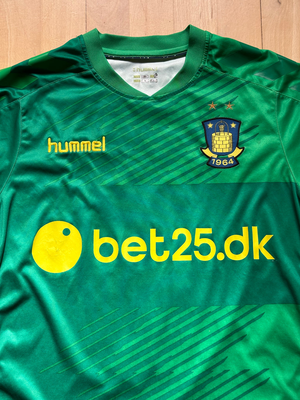 Udebane 2015/2016 (Medium)