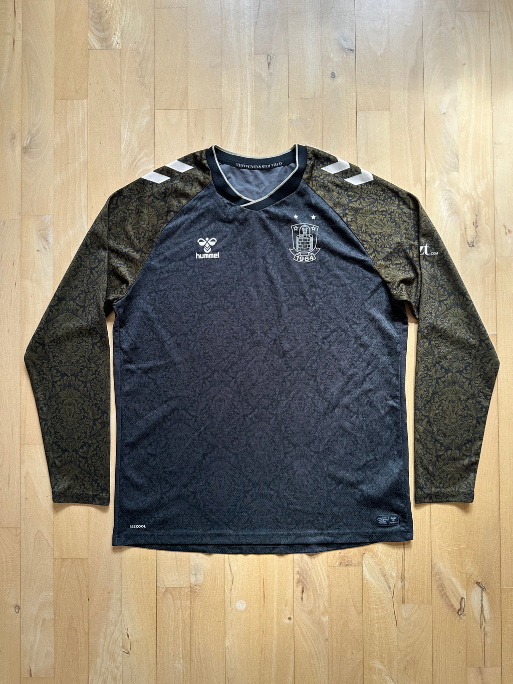 Tredjetrøje 2024/2025 (XL)