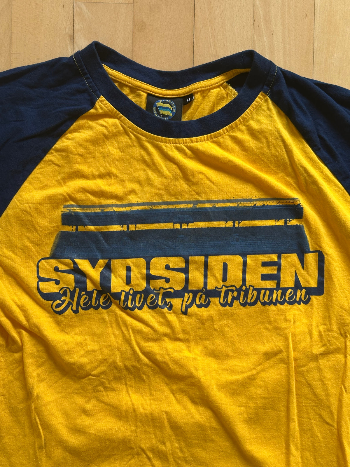 Sydsiden t-shirt (Medium)