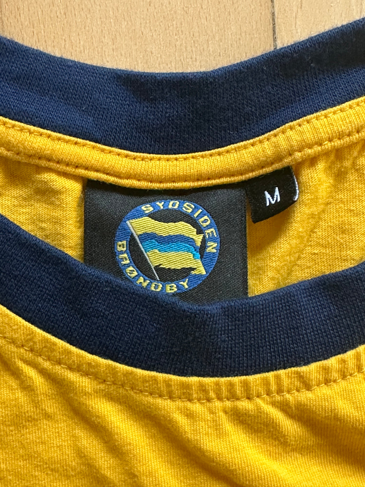 Sydsiden t-shirt (Medium)