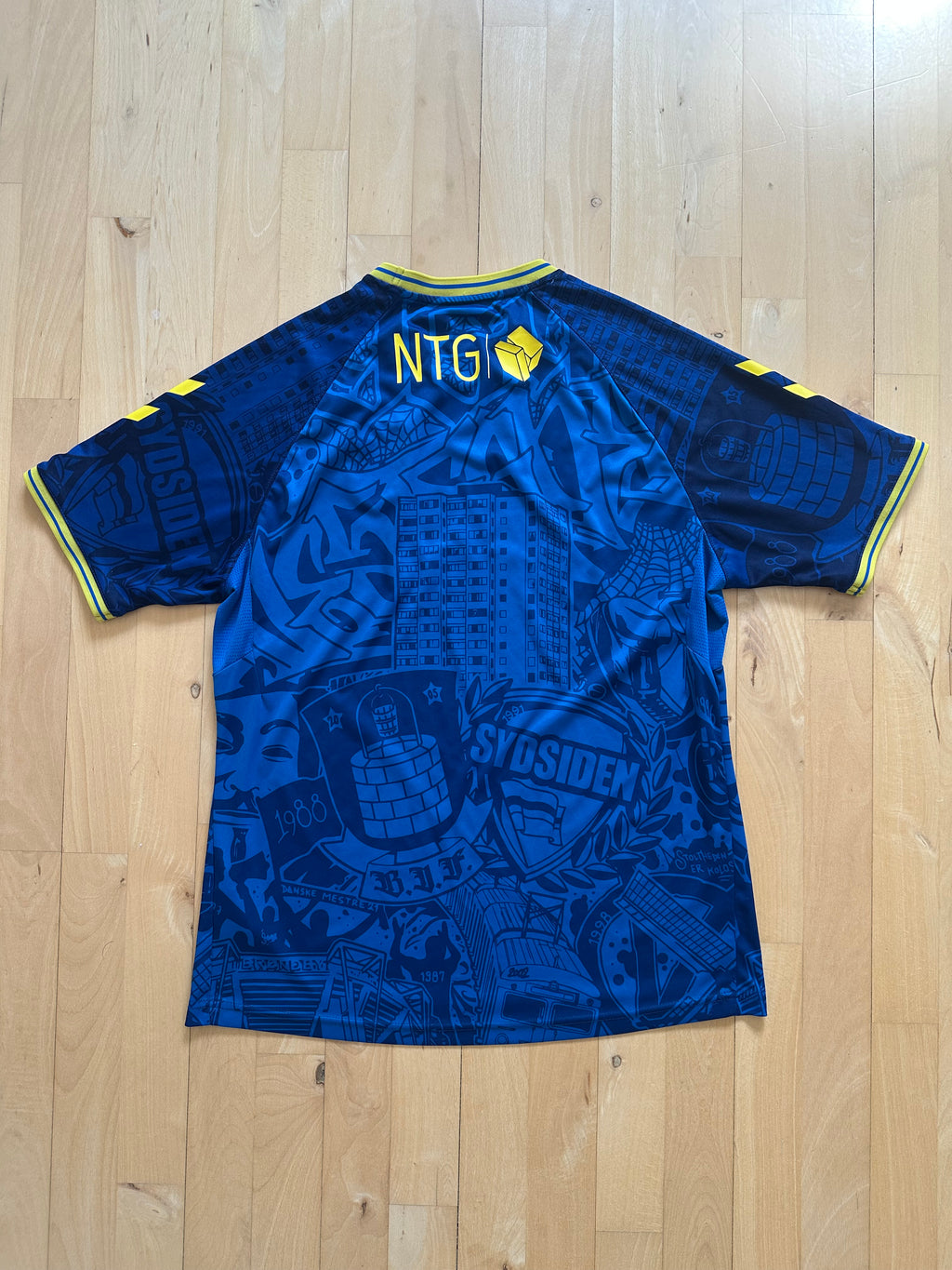 Udebane 2022/2023 (XL)